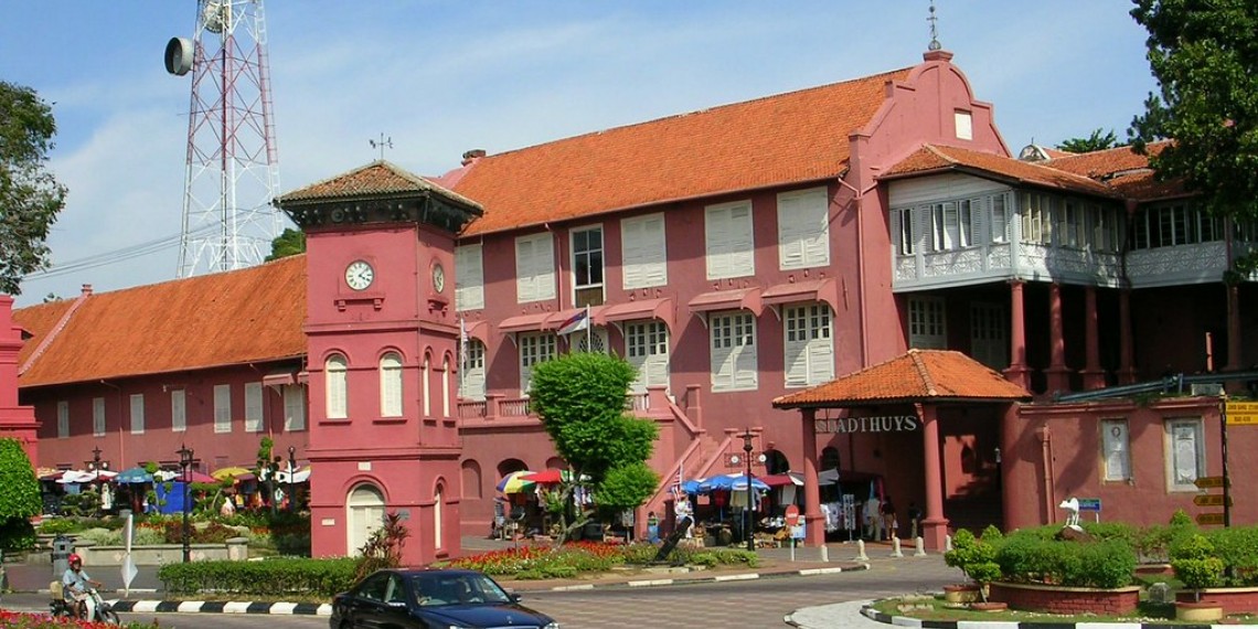 荷蘭廣場大鐘樓